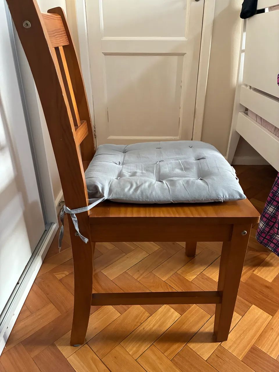 Cadeira de madeira de escritório 