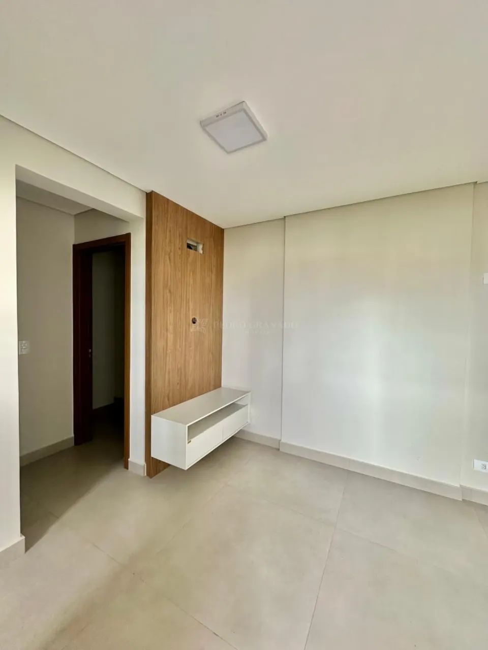 Apartamento novo com 02 dormitórios sendo 01 suíte - Foto 4