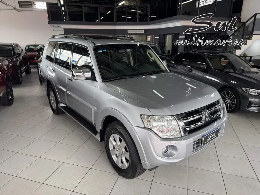 Mitsubishi Pajero 2014