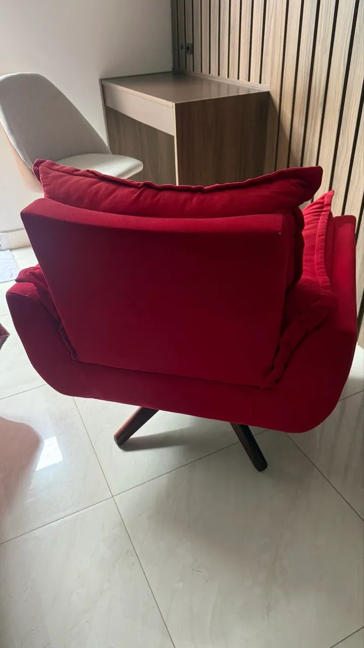 Poltrona giratória vermelha - Foto 4