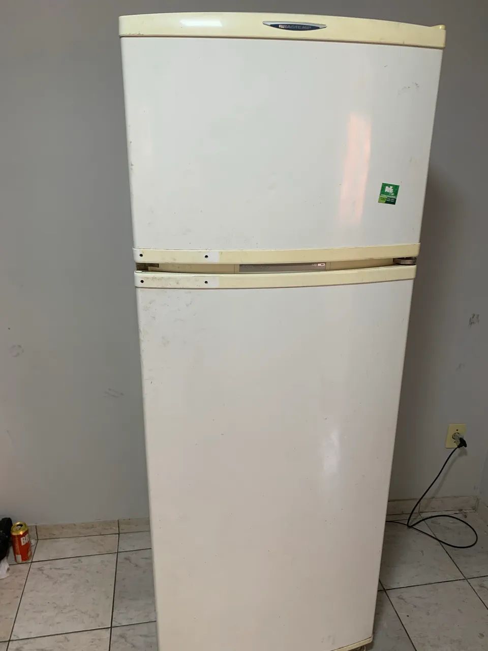 Vendo geladeira completinha com todos os acessórios e bem conservada - Foto 5