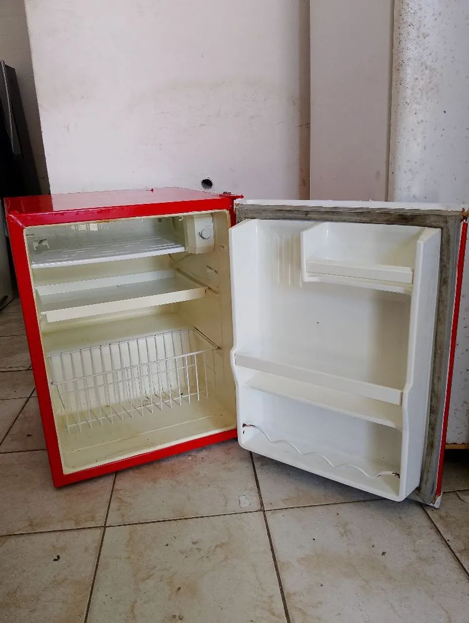 FRIGOBAR CONSUL 80L 600,00 OPORTUNIDADE  - Foto 4