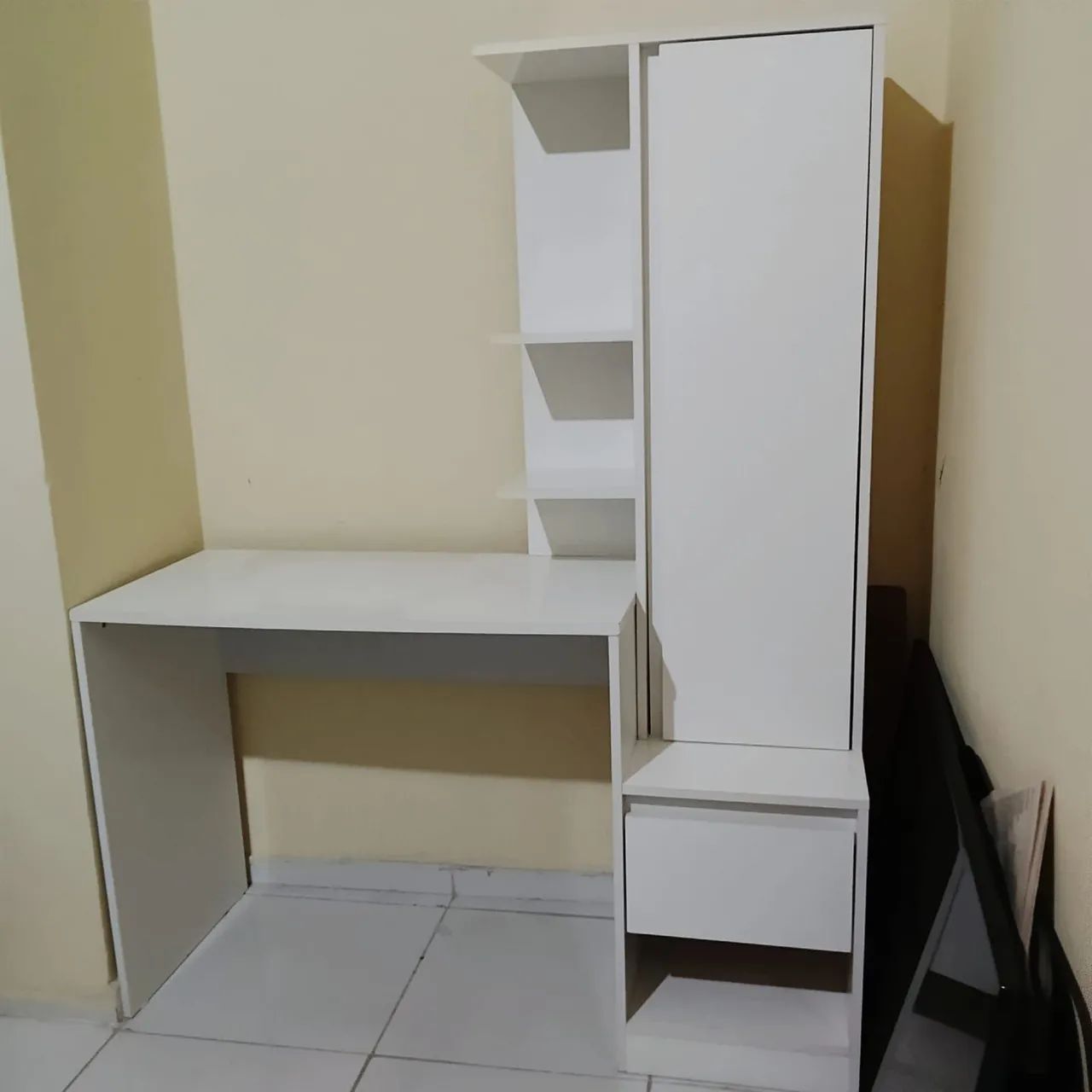 Vendo escrivaninha  - Foto 2