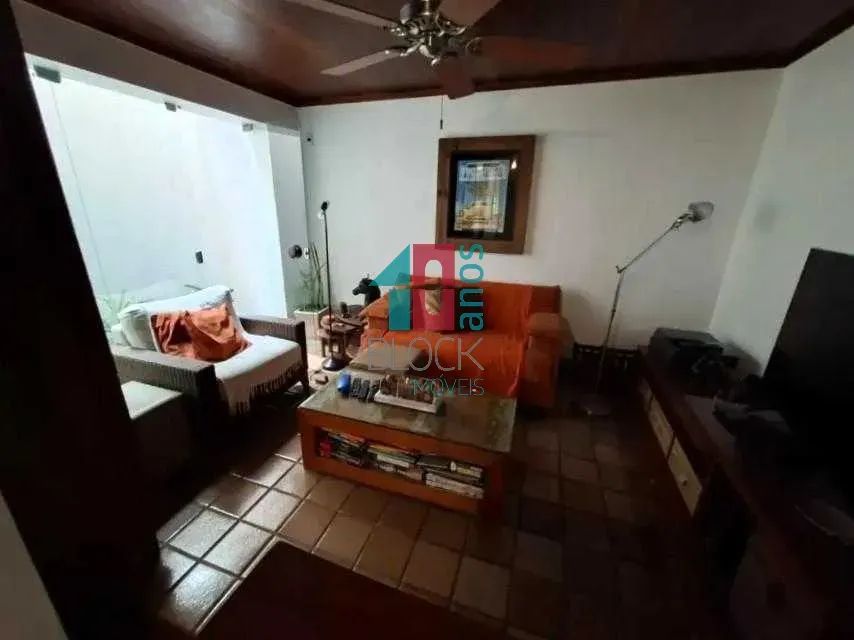Urca | Casa 5 quartos, sendo 1 suite - Foto 4