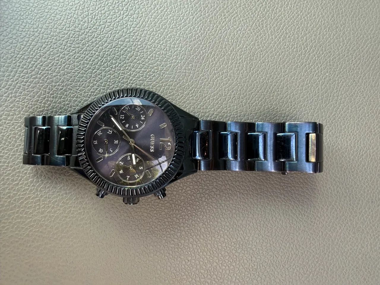 RELÓGIO GUESS FEMININO AZUL MARINHO - ORIGINAL - Foto 2