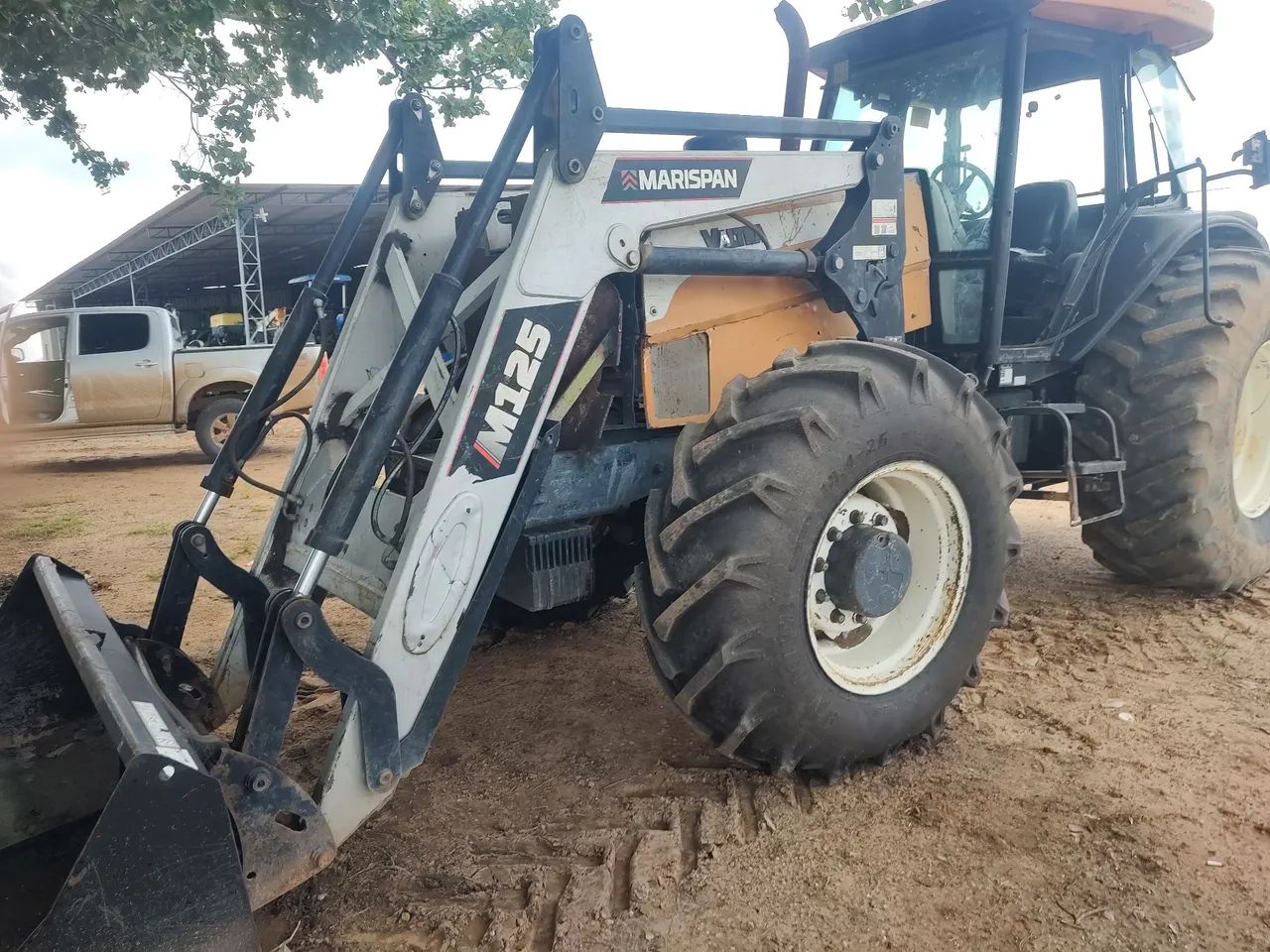 trator Valtra BH 180  - Foto 3