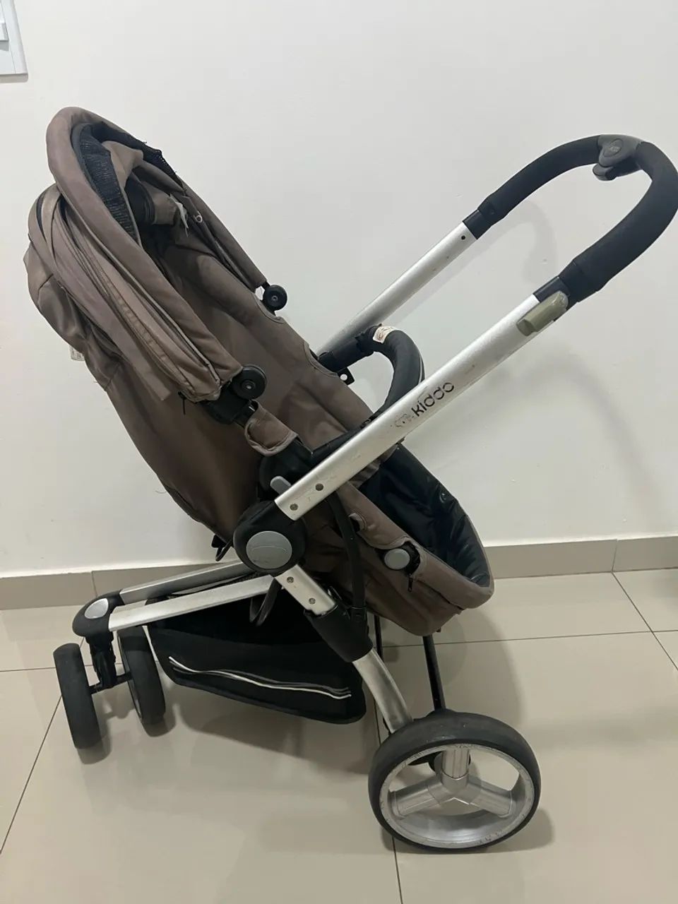 Carrinho de bebê e bebê conforto Kiddo - Foto 2