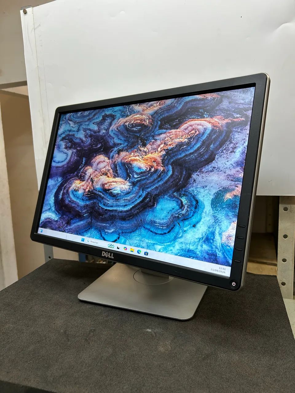 Monitor Dell 19 wide com DisplayPort 