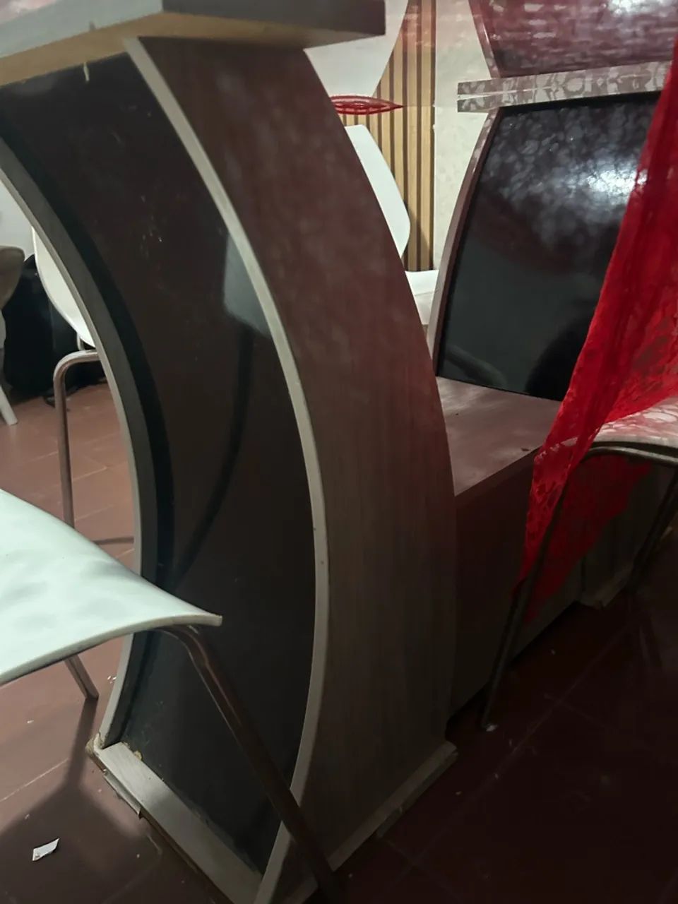 Mesa de vidro com 6 cadeiras - Foto 4