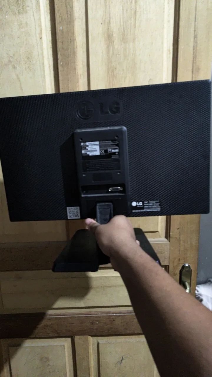 Monitor Lg403004448929239040