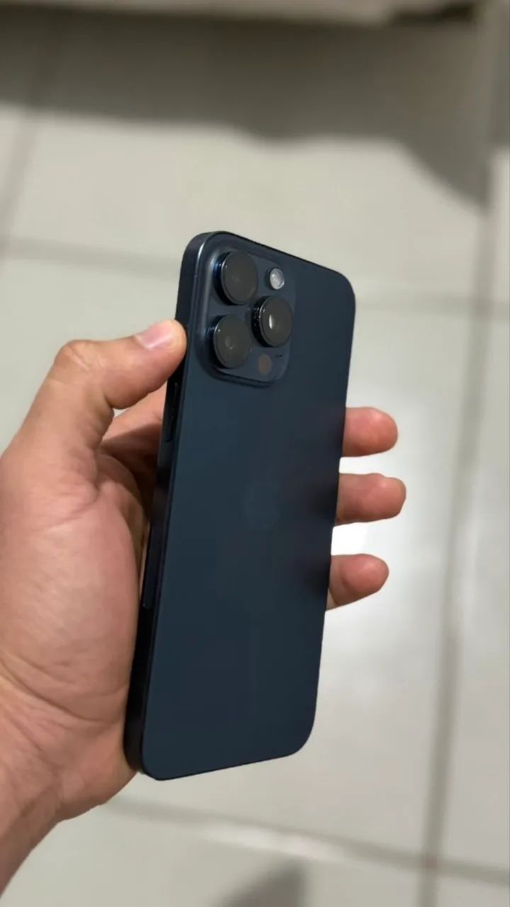 iPhone 15 Pro Max  - Foto 2