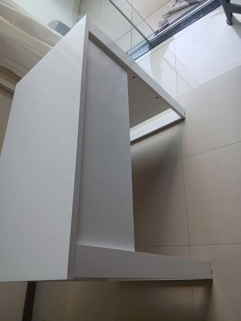 Escrivaninha MDF com acabamento UV - Foto 3