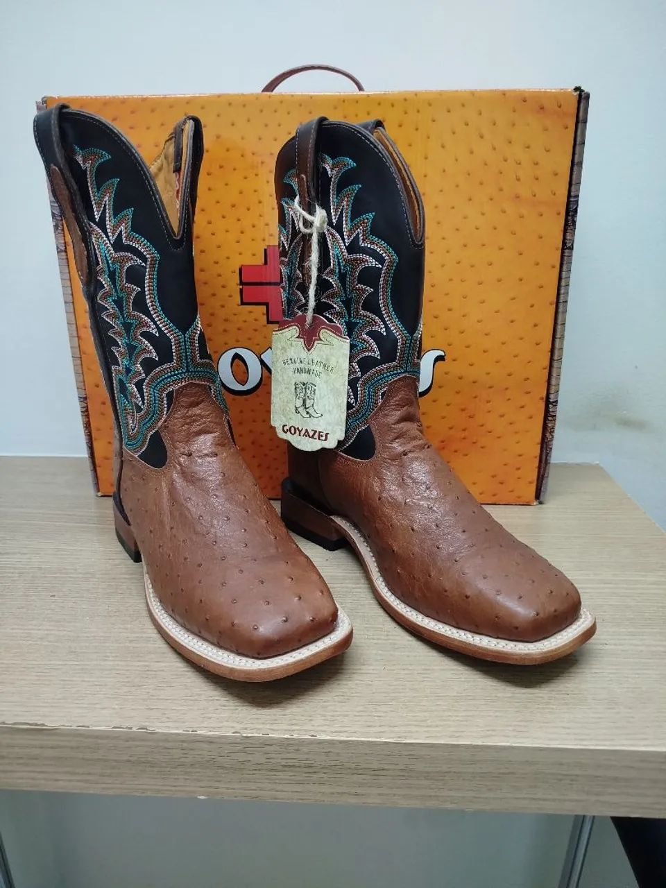 Estou vendendo uma bota