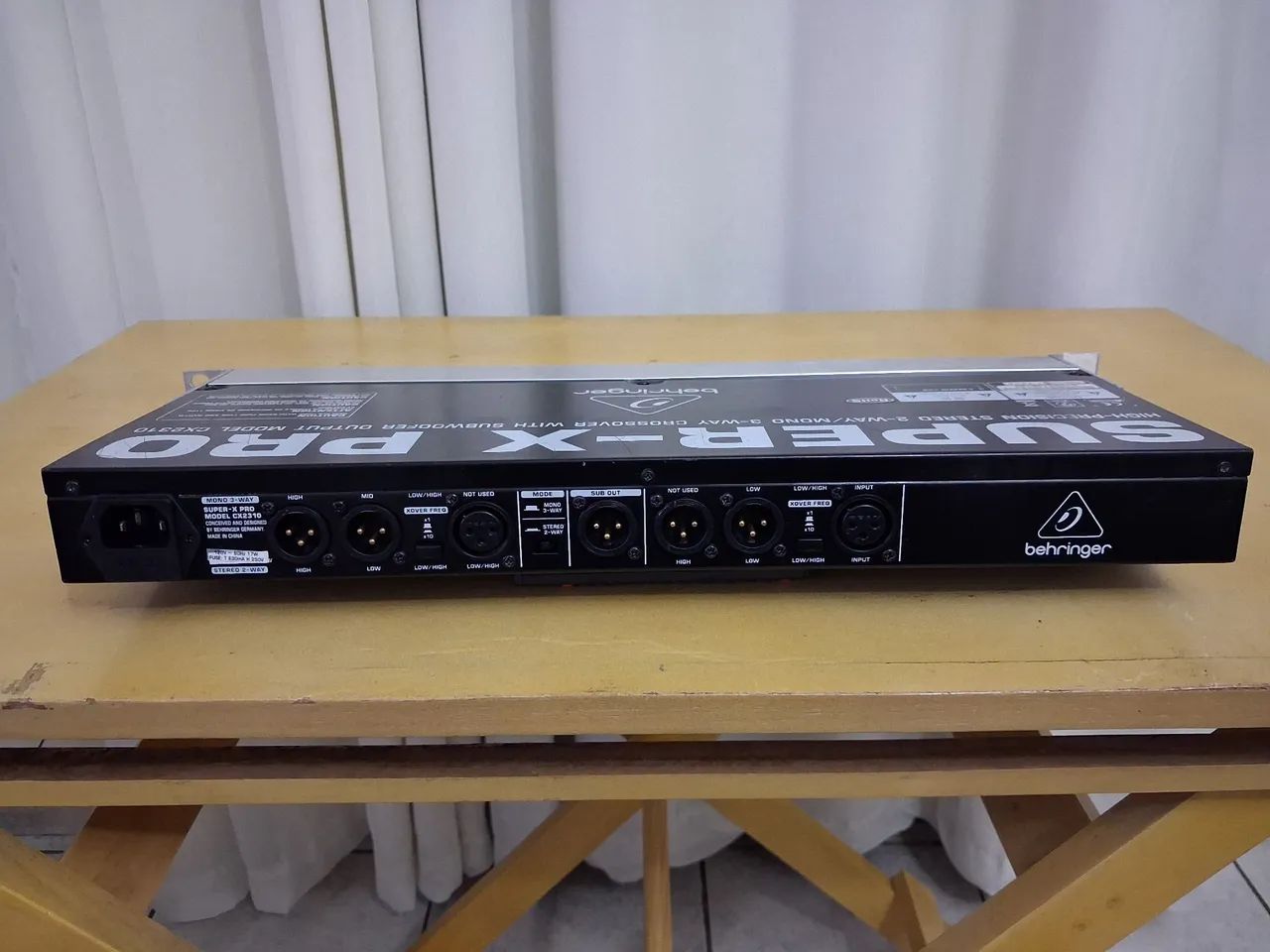 Crossover BEHRINGER CX2310 - Foto 4