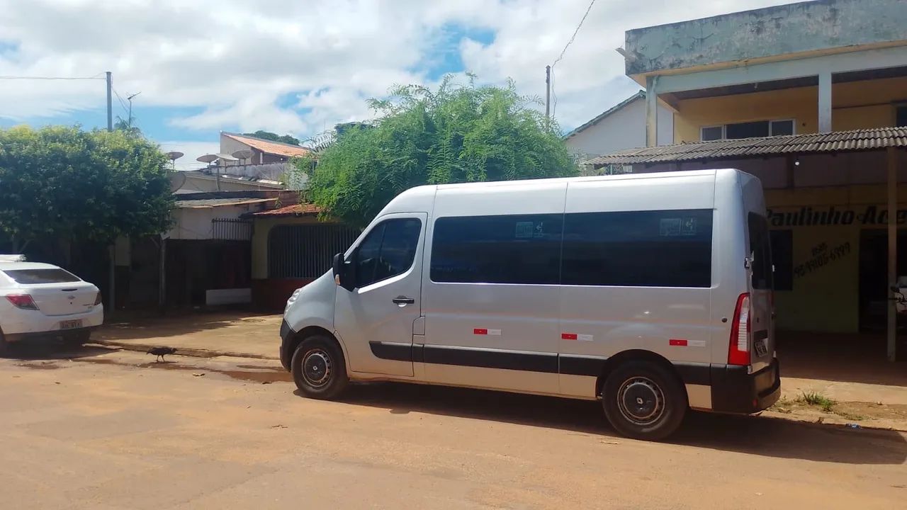 Alugo van master 16 lugares  - Foto 2