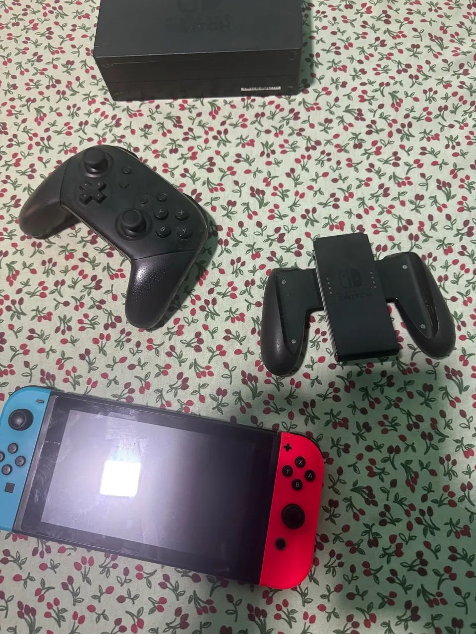Nintendo Switch V1 Desb. via Software + SD de 200GB e Pro Controller - Foto 2