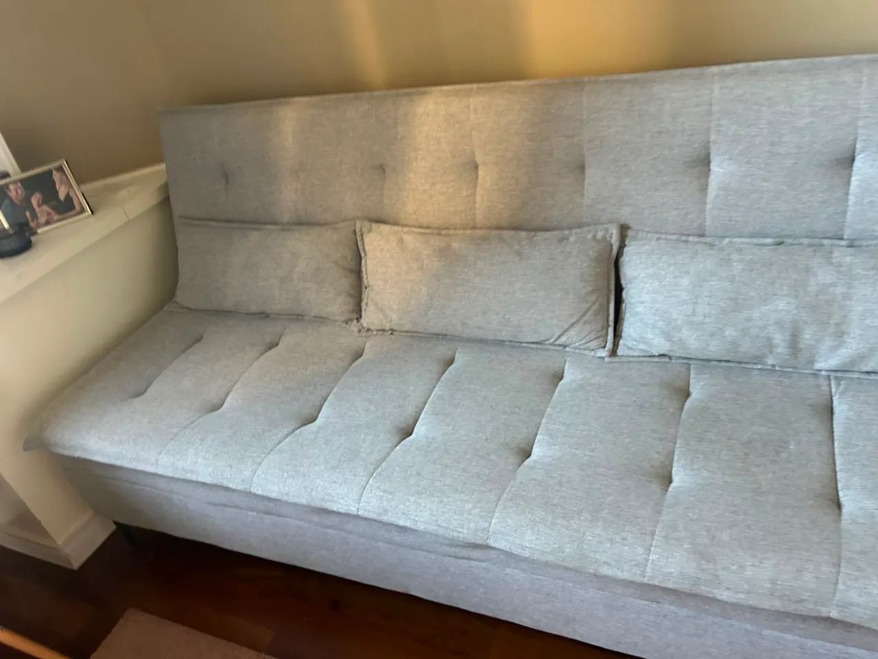 Sofá cama ortobom em linho puro cinza claro   - Foto 5