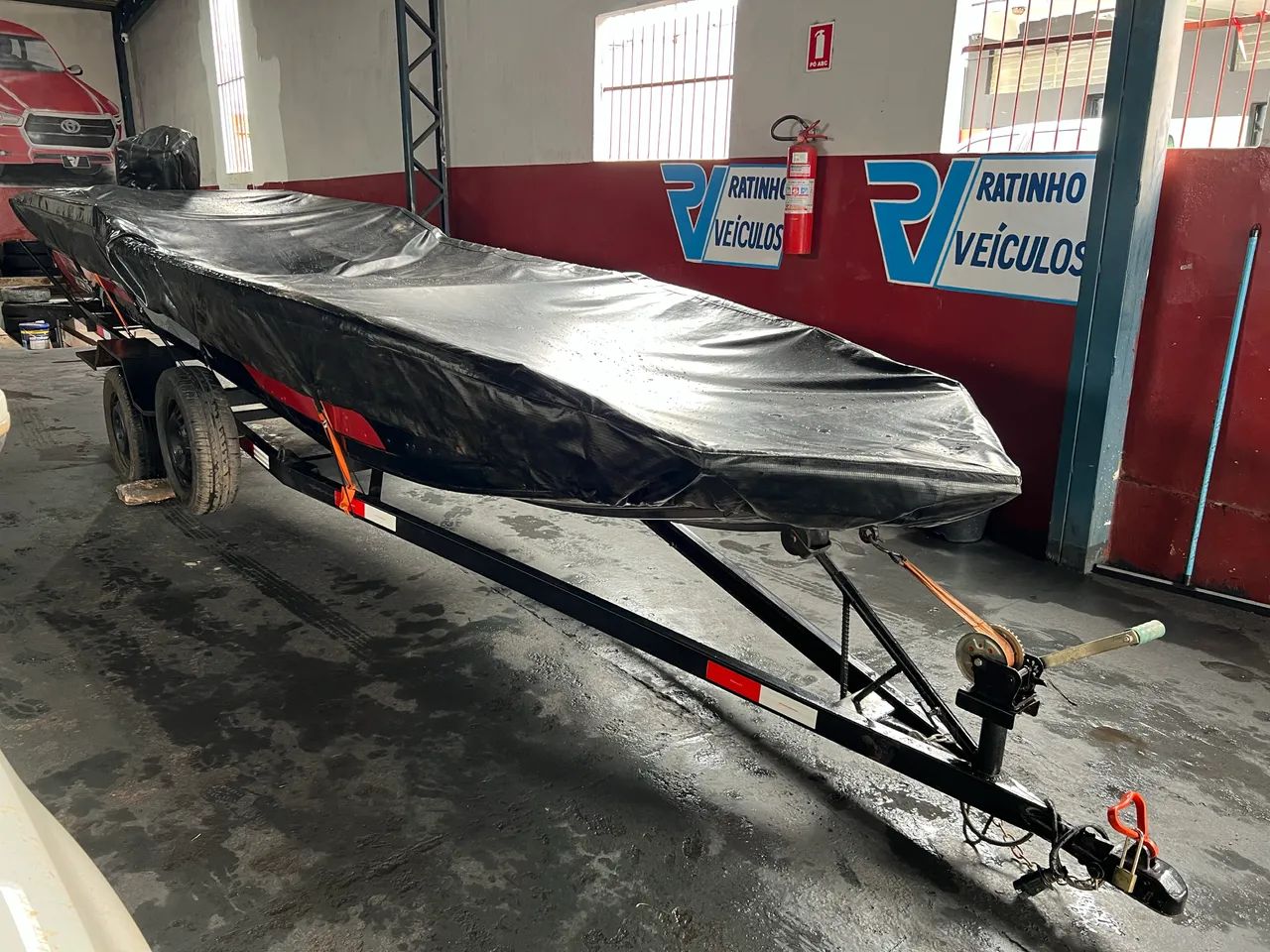 Tralha de pesca  Yamaha 25 pego carro na troca