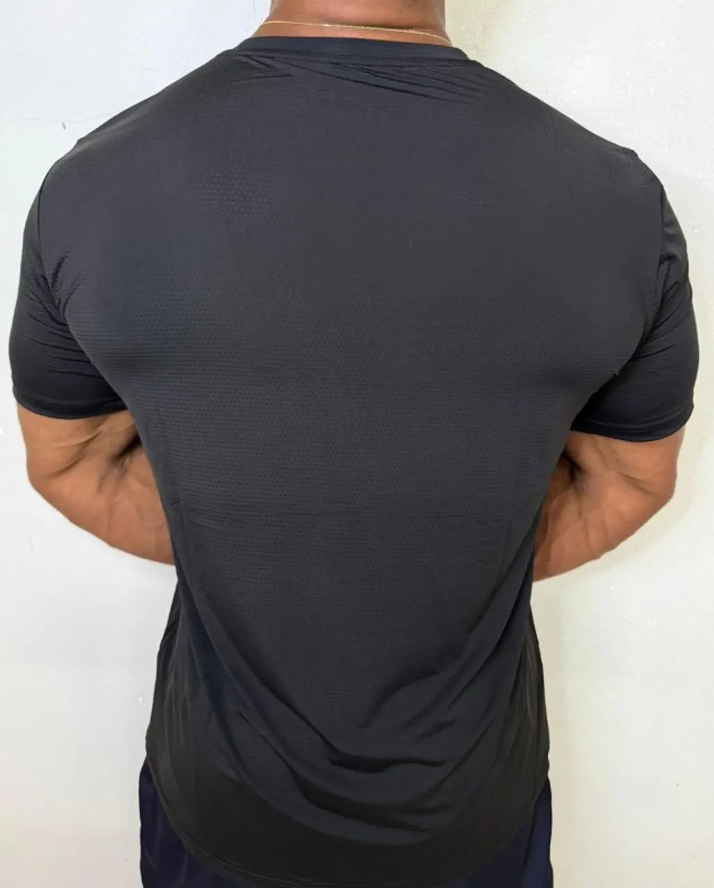 ** IMPERDIVEL ** CAMISETA POLIAMIDA PREMIUM ELASTANO - Foto 2