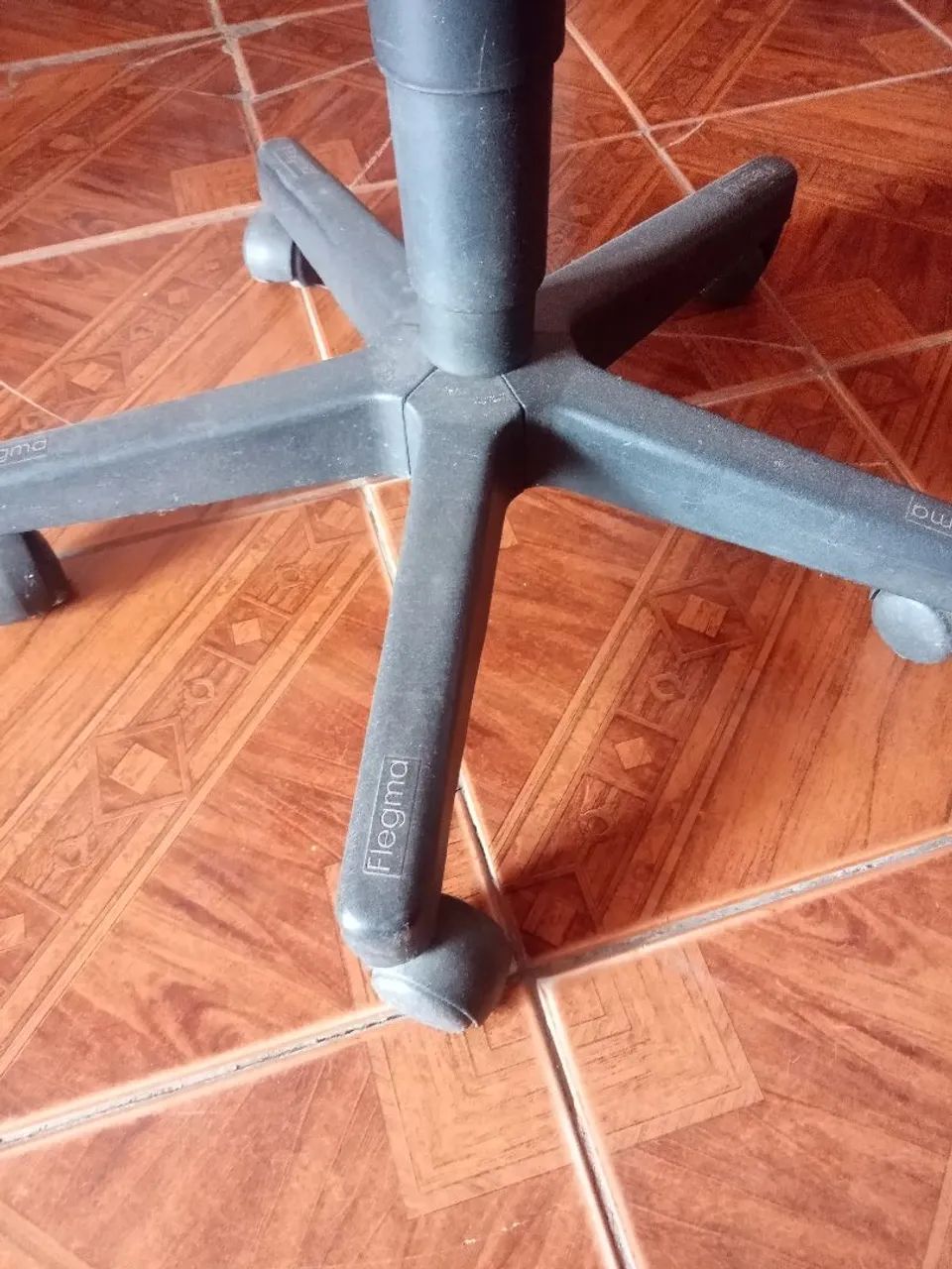 CADEIRA DE ESCRITÓRIO GIRATÓRIA  - Foto 4