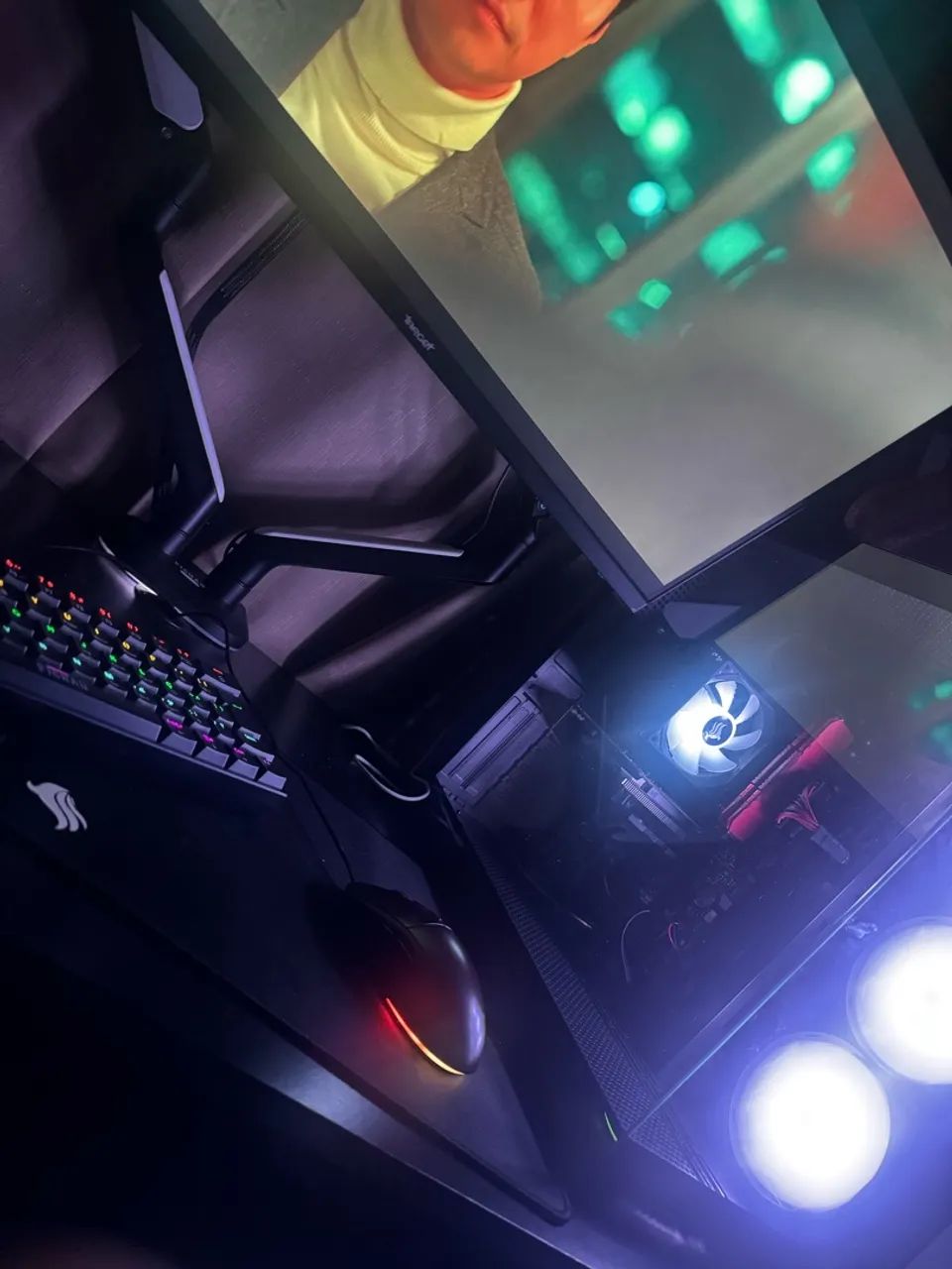 Pc gamer completo com cadeira gamer e mesa  - Foto 5