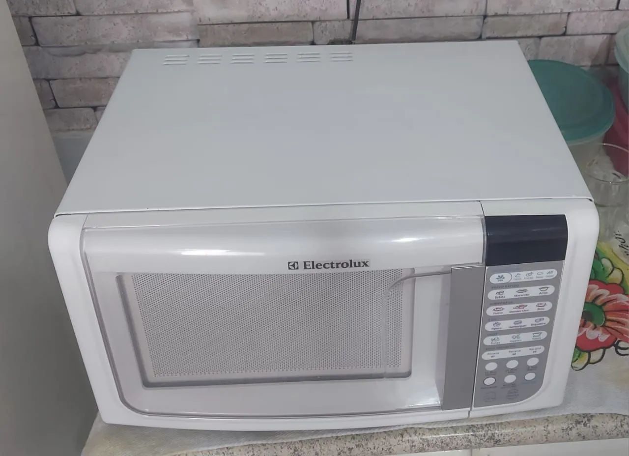 Microondas Electrolux excelente estado - Foto 2