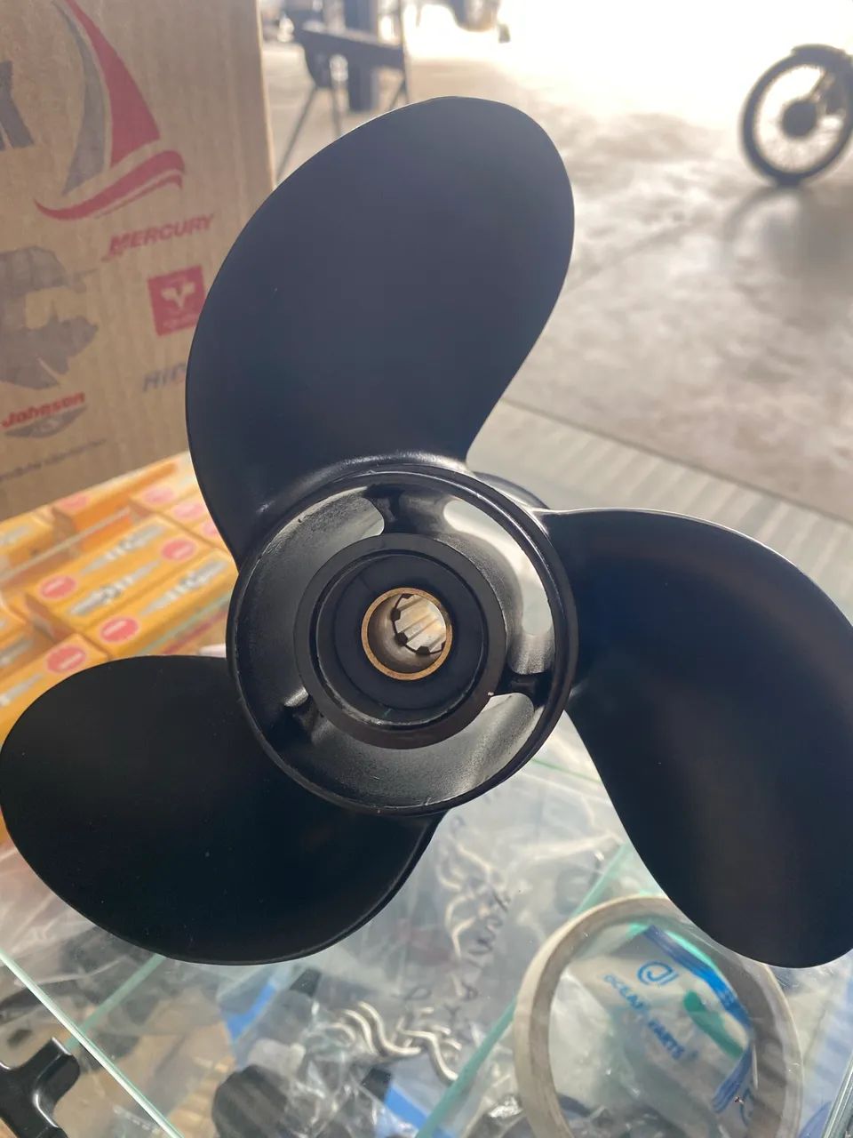 Hélice yamaha 15 hp - Foto 2