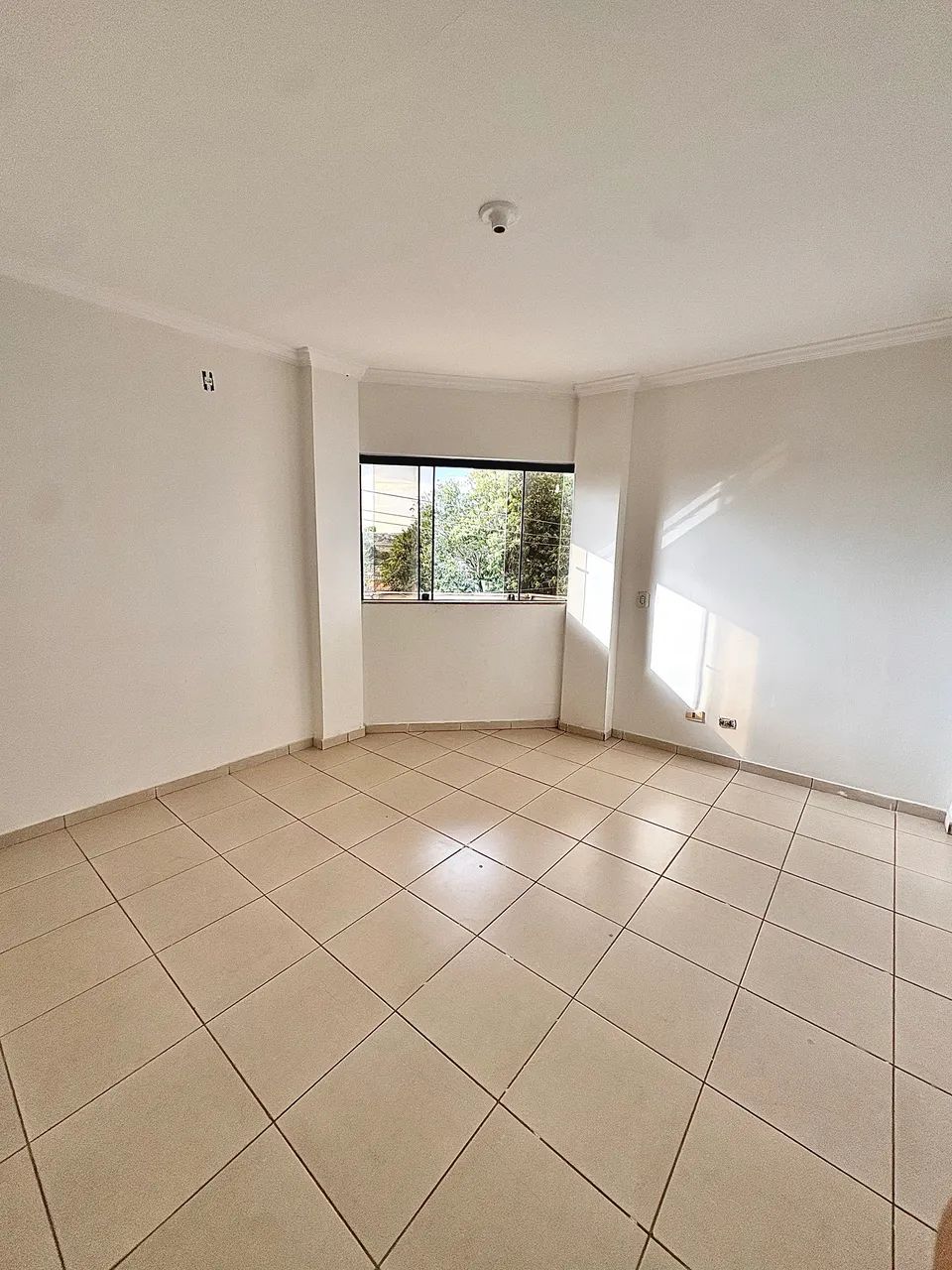 Alugo apartamento 2 quartos na SQ11 - centro de Cidade ocidental 