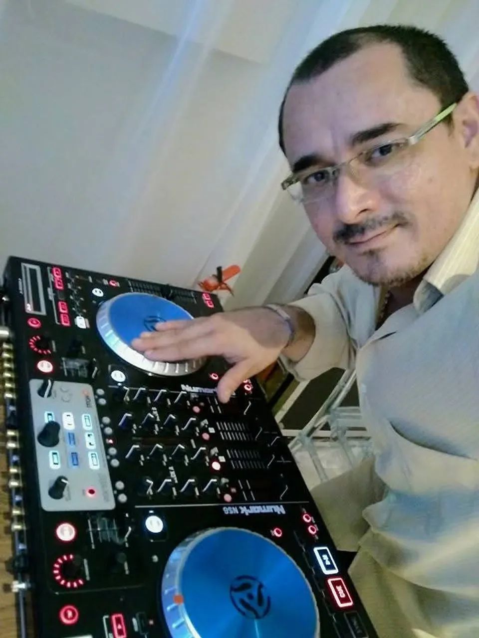 DJ, som e iluminação  - Foto 2