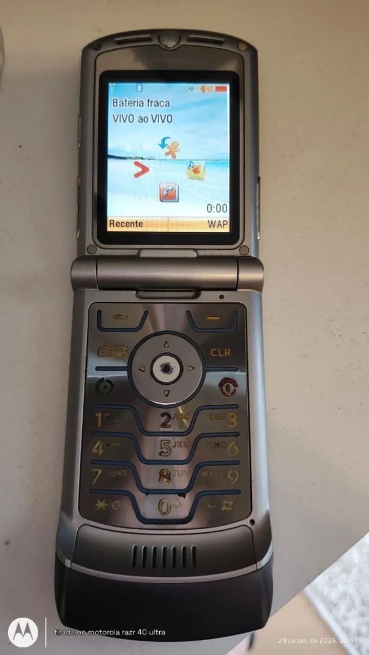 Celular Motorola V3  - Foto 3