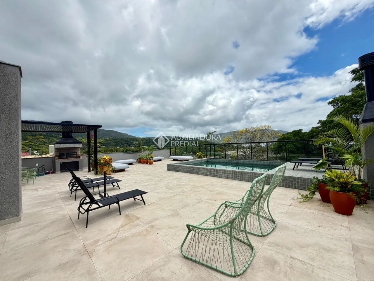 Apartamento semi-mobiliado com 70 m² privativos, novo e nunca ocupado. - Foto 11