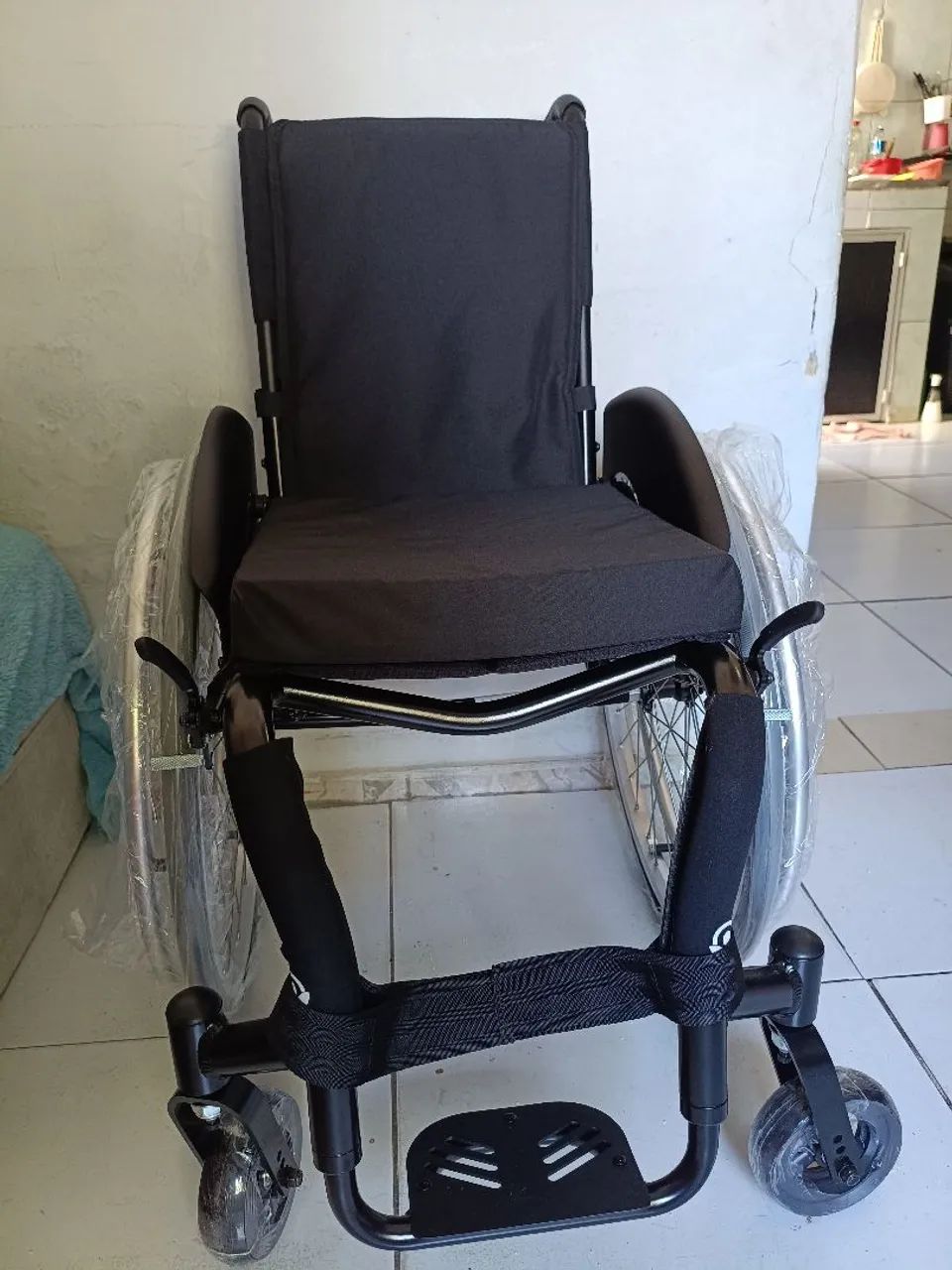 Cadeira de Rodas  - Foto 4