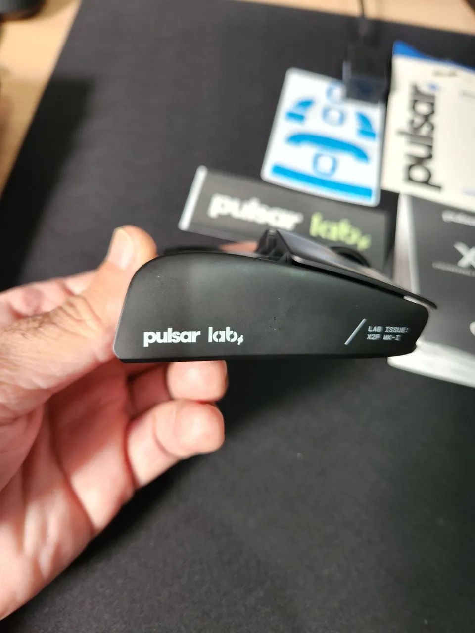 Mouse Pulsar X2F fingertip muito novo - Foto 2