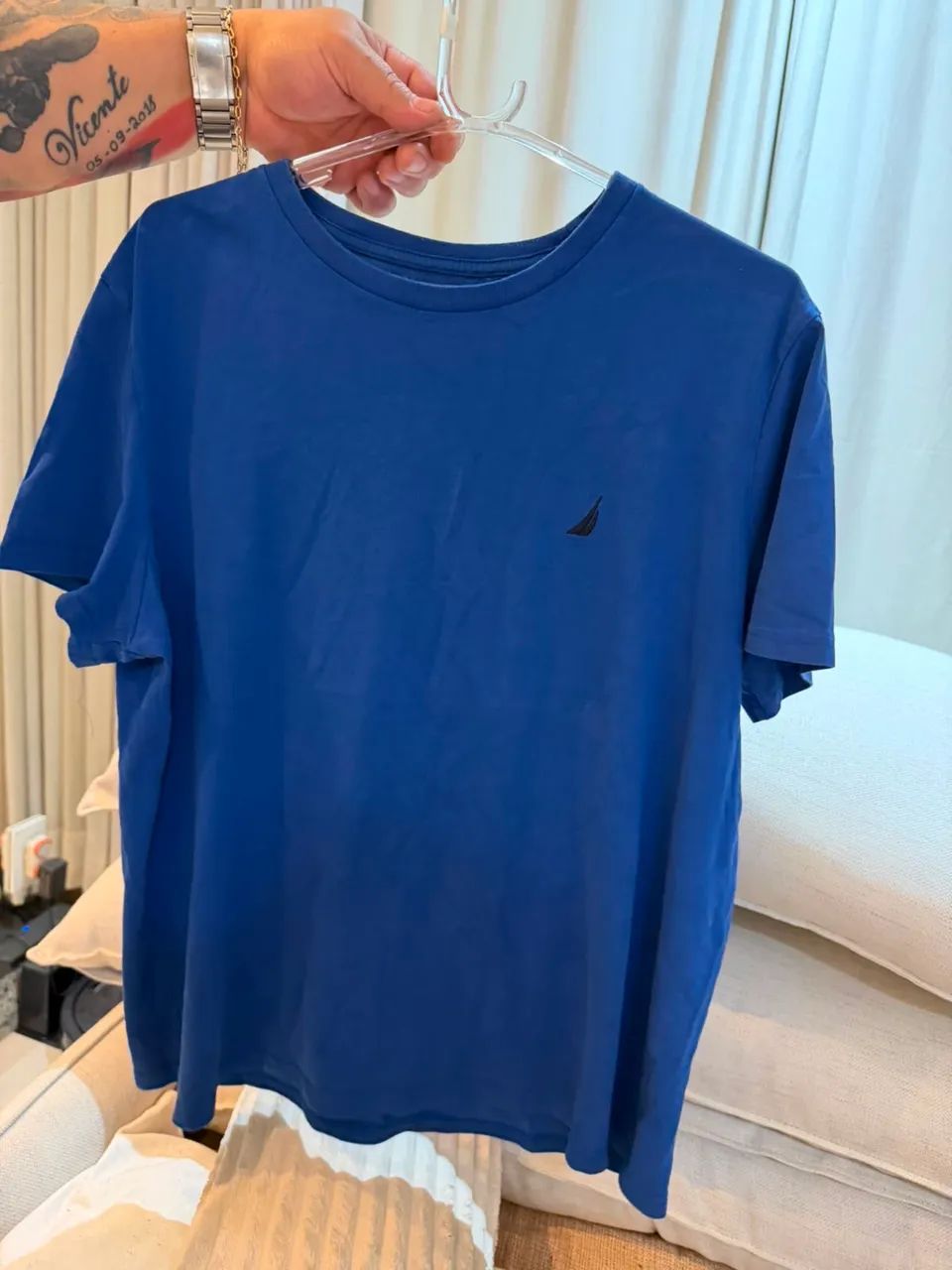 Roupas e tênis  - Foto 4