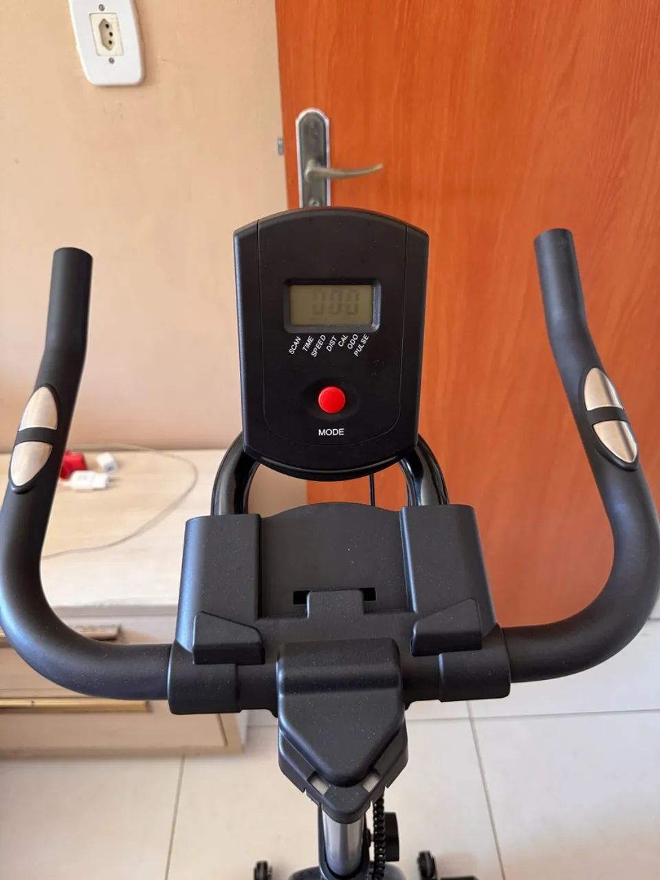  Bicicleta Ergométrica - 13 kg de Inércia  - Foto 2