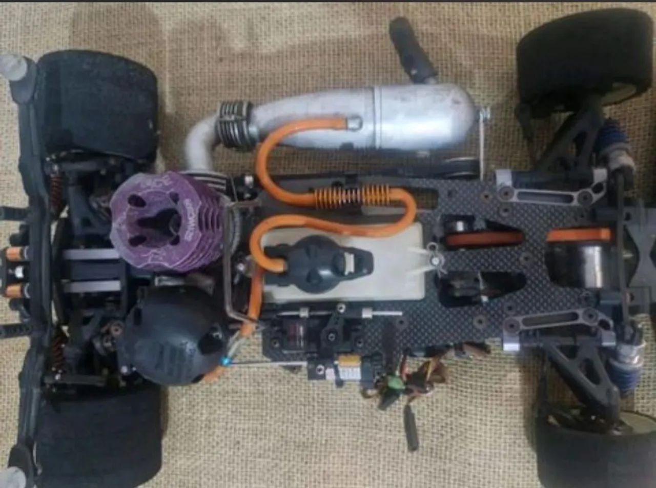 Automodelo 1/8 pro serpente 966 - Foto 4
