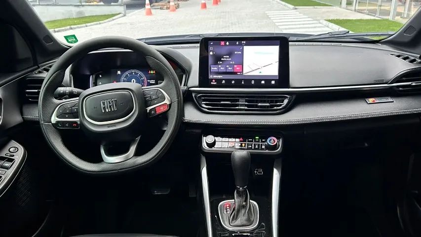 Fiat Fastback Limited Ed.1.3 270 T.flex Aut. 2025 - Foto 2