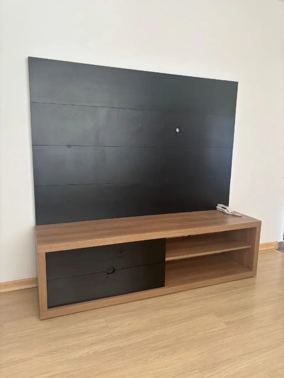 Rack para TV com duas gavetas + painel  - Foto 3