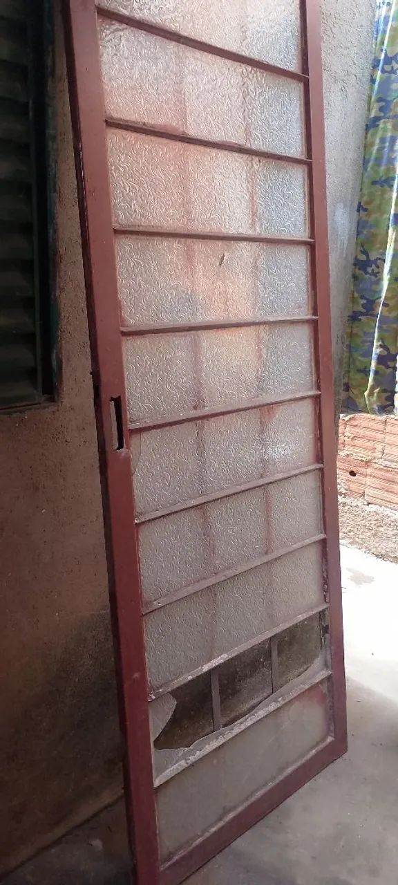 Porta de ferro 