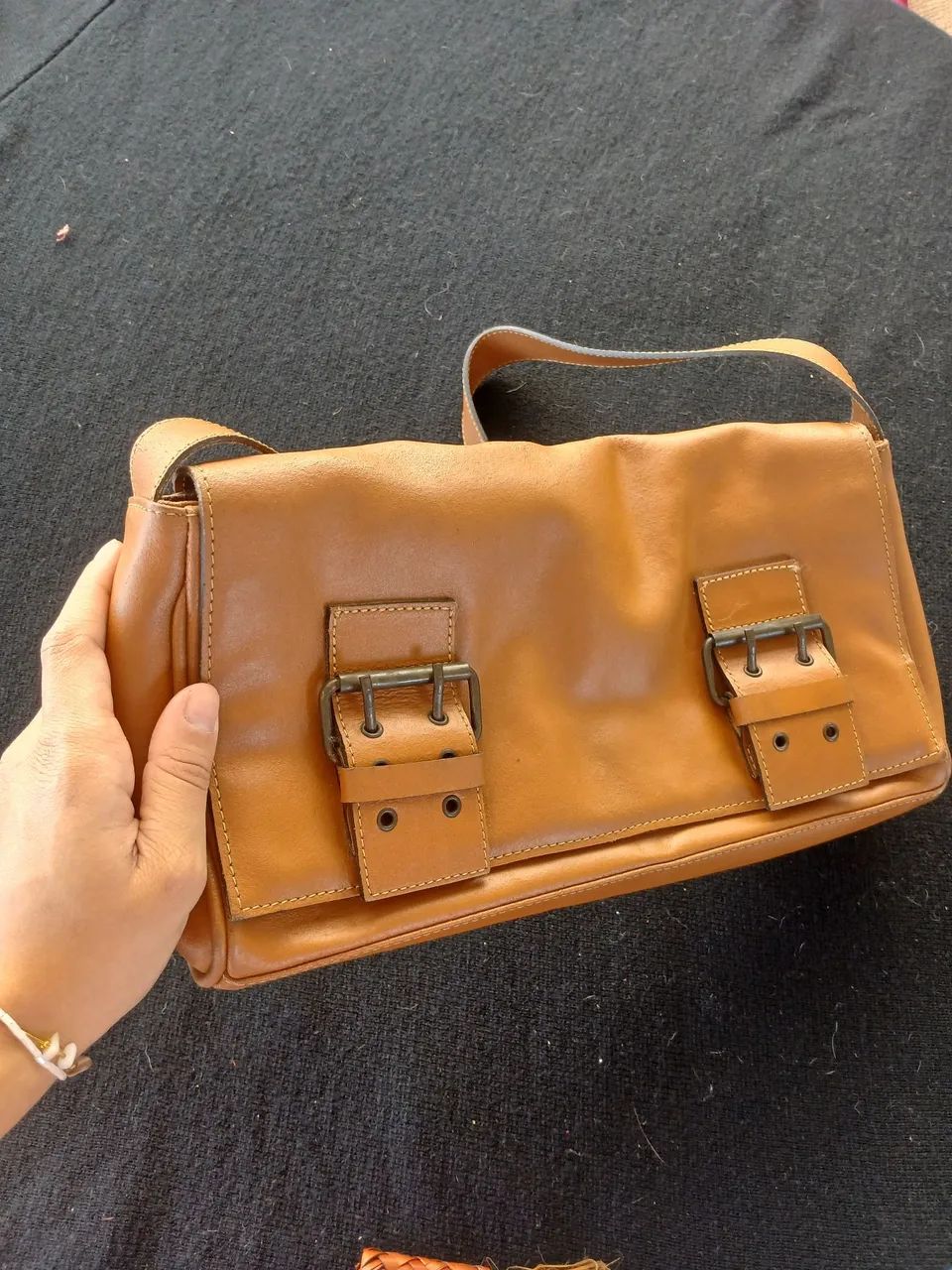 Vendo bolsa vintage cor caramelo - Foto 2