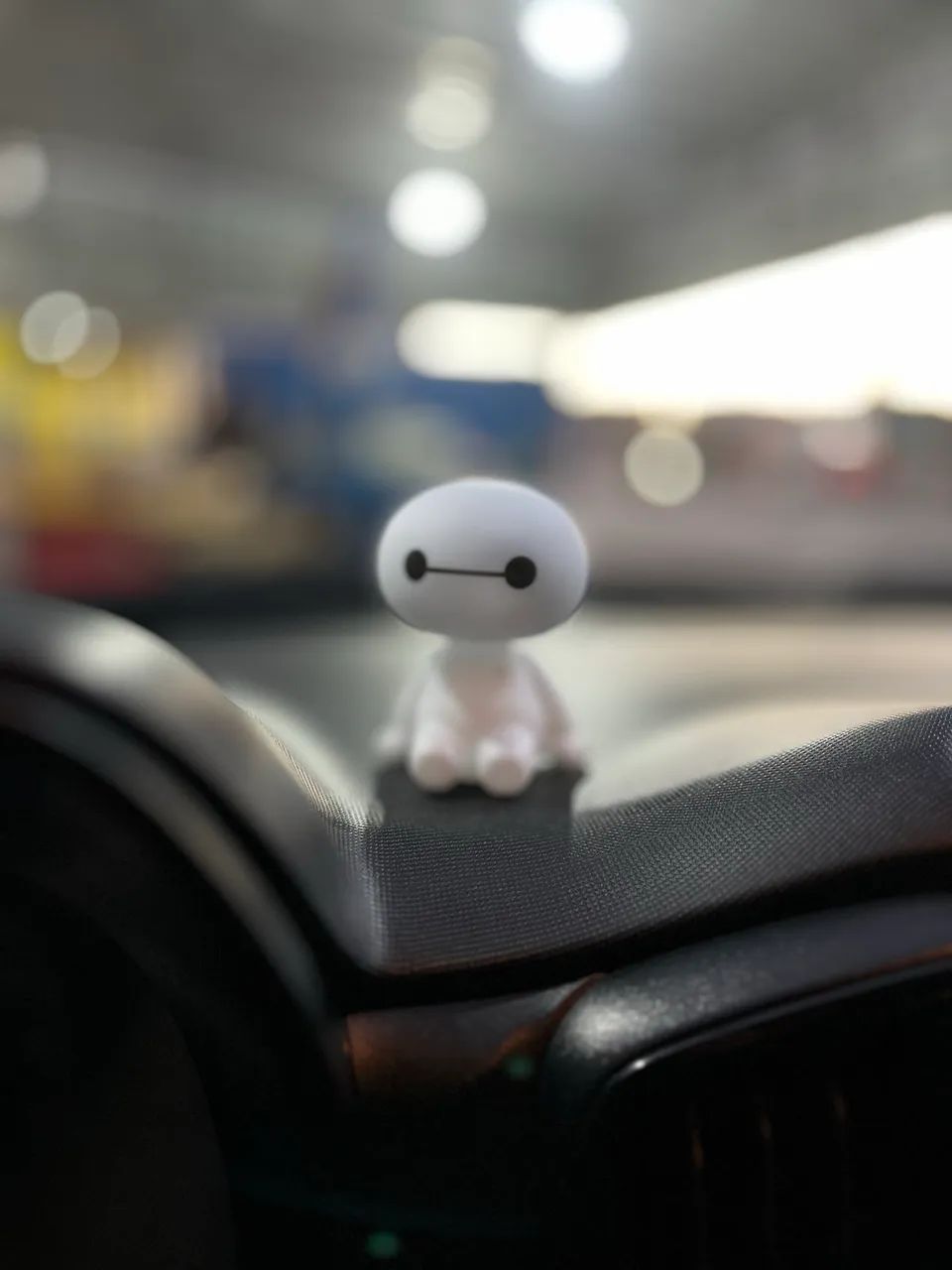 Baymax! Big hero balança a cabeça 