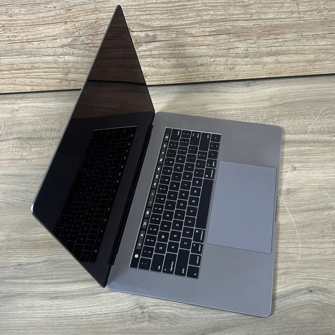 MacBook本体 #690 Macbook Pro 2016 15inch i7 16GB 1TB MacBook Pro 15 2016 i7 16Gb 500ssd - Notebooks - Vila Andrade, São