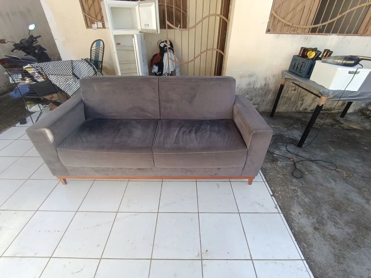 Sofá Suede 2 lugares Precinho - Foto 2
