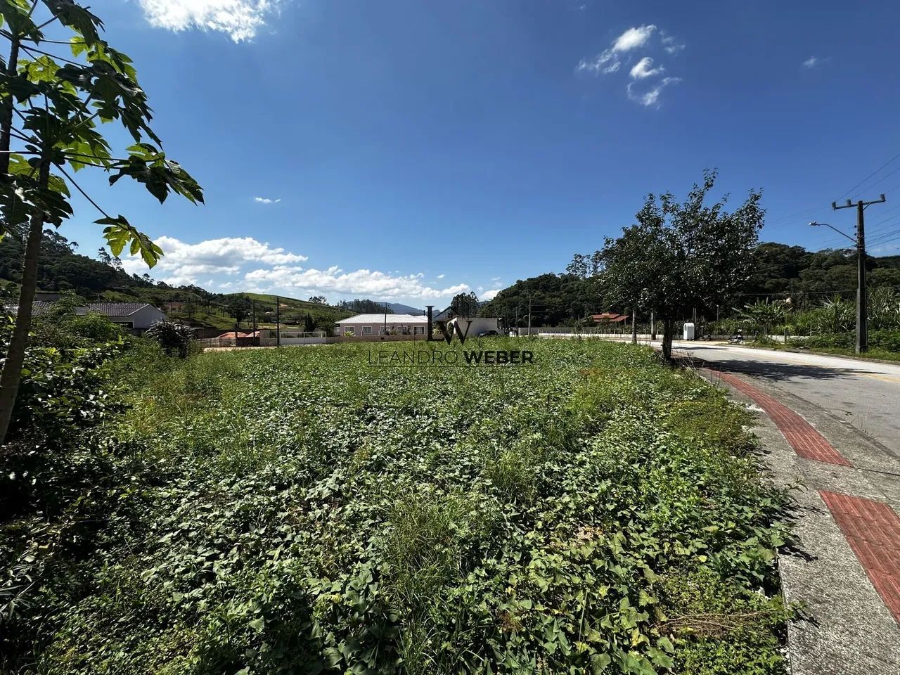 Terreno com 1.303,76m² - Com Escritura - Antônio Carlos - SC - Foto 2
