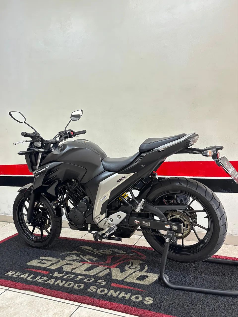 FAZER 250c 2023  ABS   MUITO NOVA  (DIVIDO EM 21x NO CARTÃO ) - Foto 2
