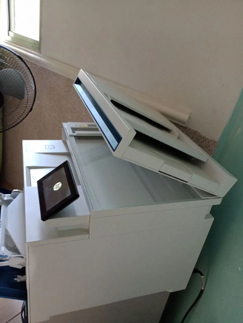 Vende se impressora Hp color laser jet pro MFP 4303fdw - Foto 2