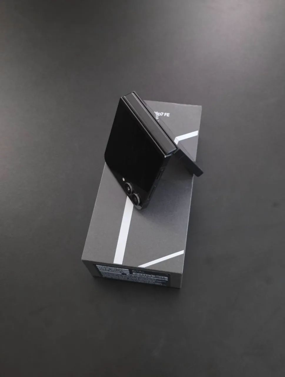 Galaxy Z Flip FE - Foto 2