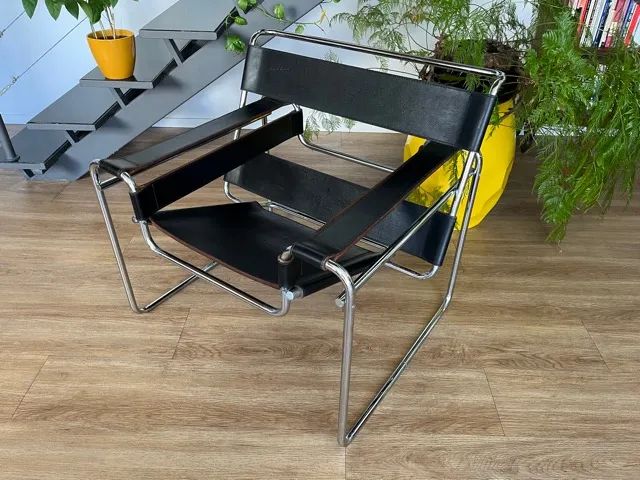 par de poltronas wassily originais bauhaus marcel breuer excelentes - Foto 2