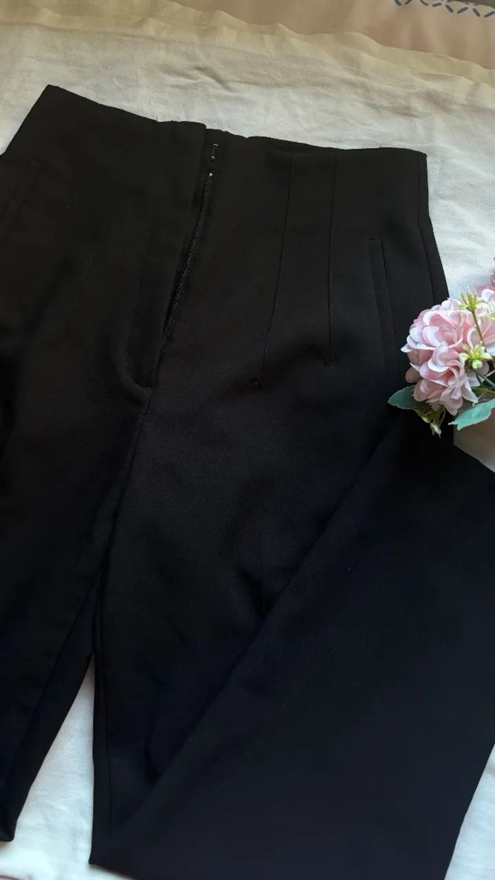 Calça ZARA preta 