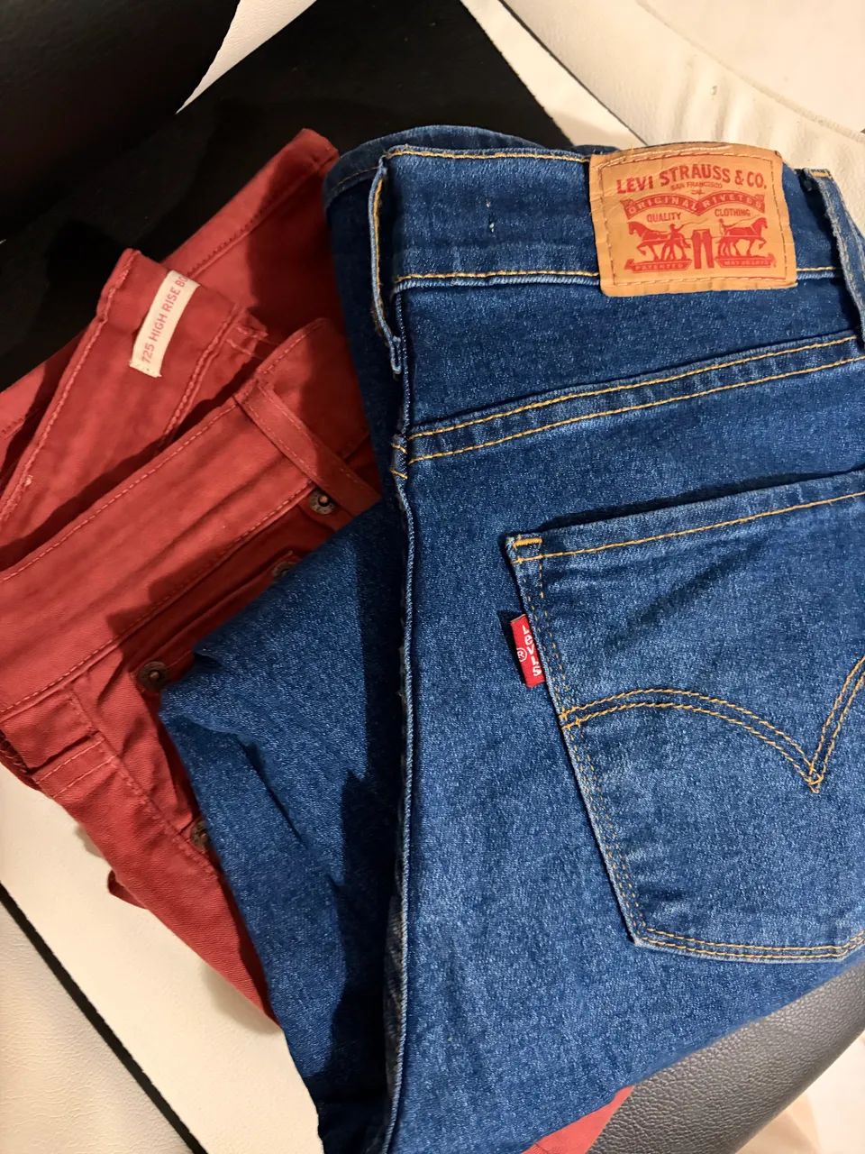 Vende se calça Levis  - Foto 3